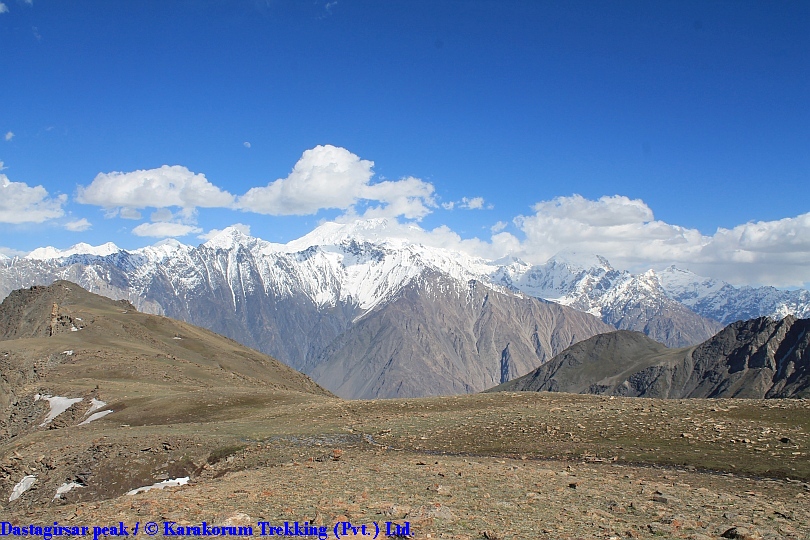 T10_Dastagirsar peak.jpg wird geladen