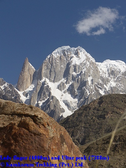 T11_Lady finger (6000m) and Ultar peak (7388m).jpg wird geladen