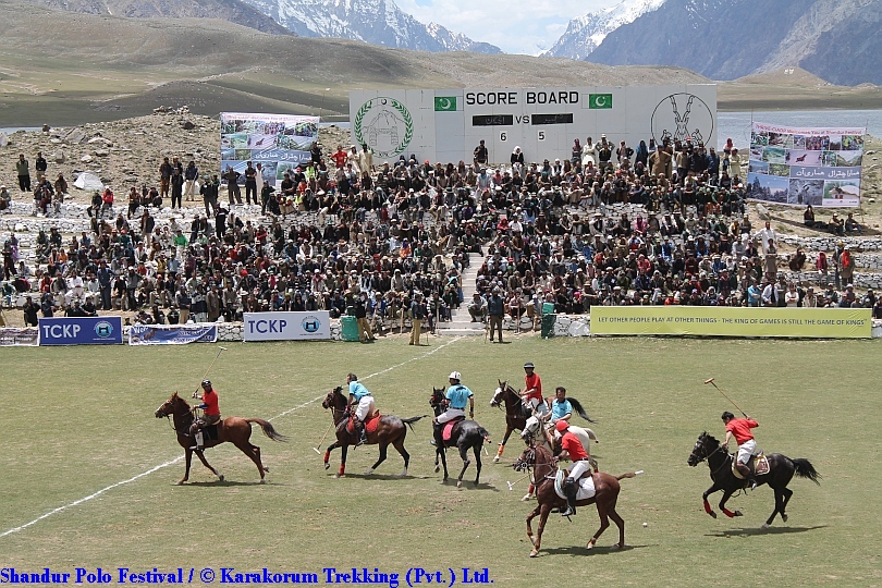 T4_Shandur Polo Festival.jpg wird geladen