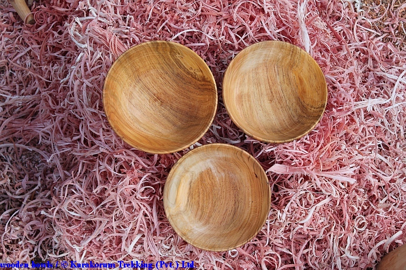 T6_wooden bowls.jpg wird geladen