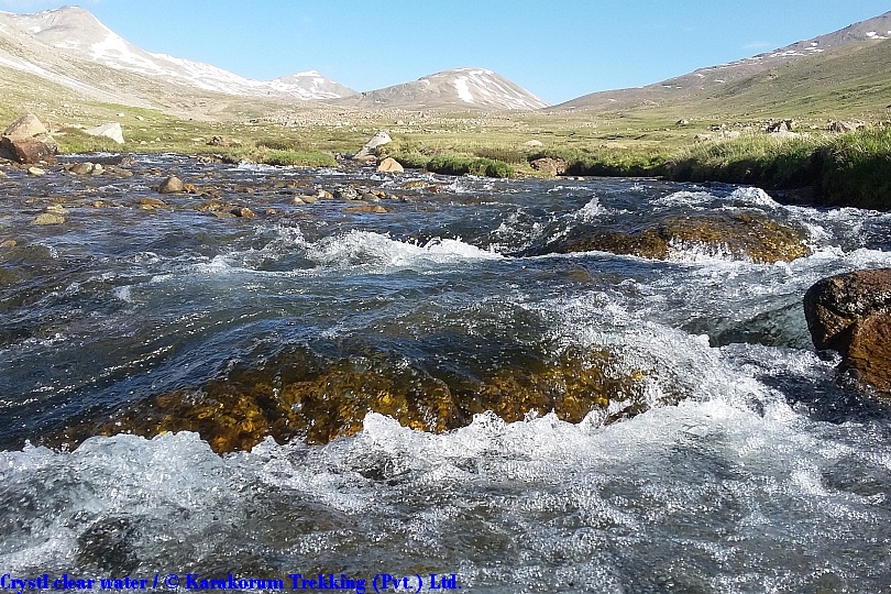 T8_Crystl clear water.jpg wird geladen